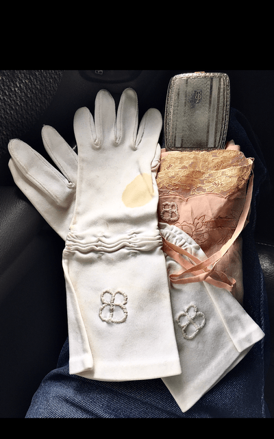 WW2 German Eva Braun 5 Piece Lot;DNA,Nighty,Gloves,Cig/Case,Napkin;RARE - Image 5 of 12