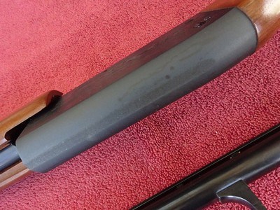 ITHACA MODEL 37 DELUXE VENT RIB - NEW IN ITS ORIGINAL BOX - MADE IN 1976 - Image 9 of 11