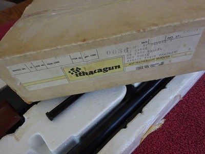 ITHACA MODEL 37 DELUXE VENT RIB - NEW IN ITS ORIGINAL BOX - MADE IN 1976 - Image 2 of 11