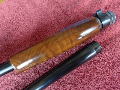 ITHACA MODEL 37 DELUXE NEW IN ITS ORIGINAL BOX - Image 4 of 14