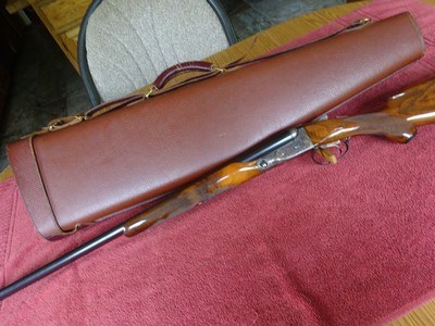 PARKER REPRO DHE 20 GAUGE EXCEPTIONAL WOOD BEAVERTAIL FOREARM - Image 1 of 15