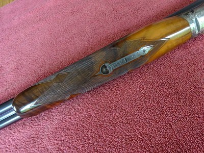 PARKER REPRO DHE 20 GAUGE EXCEPTIONAL WOOD BEAVERTAIL FOREARM - Image 10 of 15