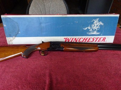 WINCHESTER MODEL 101 FIELD GRADE 12 GAUGE LIKE NEW IN THE ORIGINAL BOX - Image 1 of 15