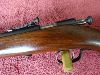 WINCHESTER MODEL 68 PRE-WAR SINGLE SHOT BOLT ACTION RIFLE - Image 1 of 15