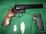 Dan Wesson .357 Magnum - 2 of 11