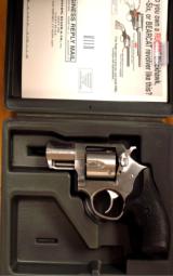 RUGER SP-101 (WITH LASER GRIPS) - 1 of 2