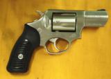 RUGER (102) SP101 - 1 of 2