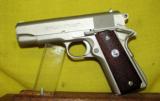 COLT (18) 1911 COMMANDER - 2 of 3