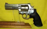 S&W 686-5 - 1 of 2