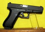 GLOCK 17 - 1 of 2