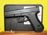 GLOCK 17 - 2 of 2