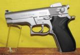 S&W 5906 - 2 of 2