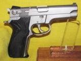 S&W 5906 - 1 of 2