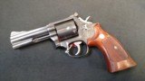 Smith and Wesson 586 4" NO Dash - 1 of 6