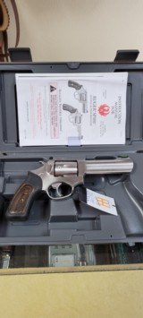 Ruger SP101 327 Federal Magnum KSP-32741 - 1 of 6