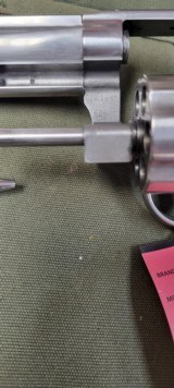 Smith & Wesson 686-5 357 Magnum - 3 of 4