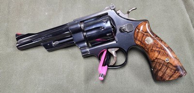 Smith & Wesson 27-2 5