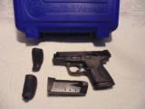 S&W 106303 M&P Compact 40 S&W 3.5 - 3 of 6