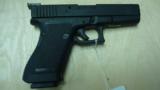 GLOCK MOD 21 45ACP W/ 6 MAGS CHEAP - 1 of 2