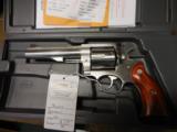 MINT RUGER REDHAWK SS 44MAG 5 1/2 - 3 of 3