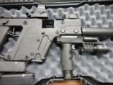 KRISS VECTOR 45ACP CARBINEW/ ACCESSORIES AS NEW - 1 of 3