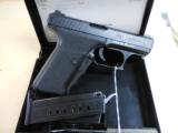 H&K P7M8 9MM LIKE NEW IN BOX - 1 of 2