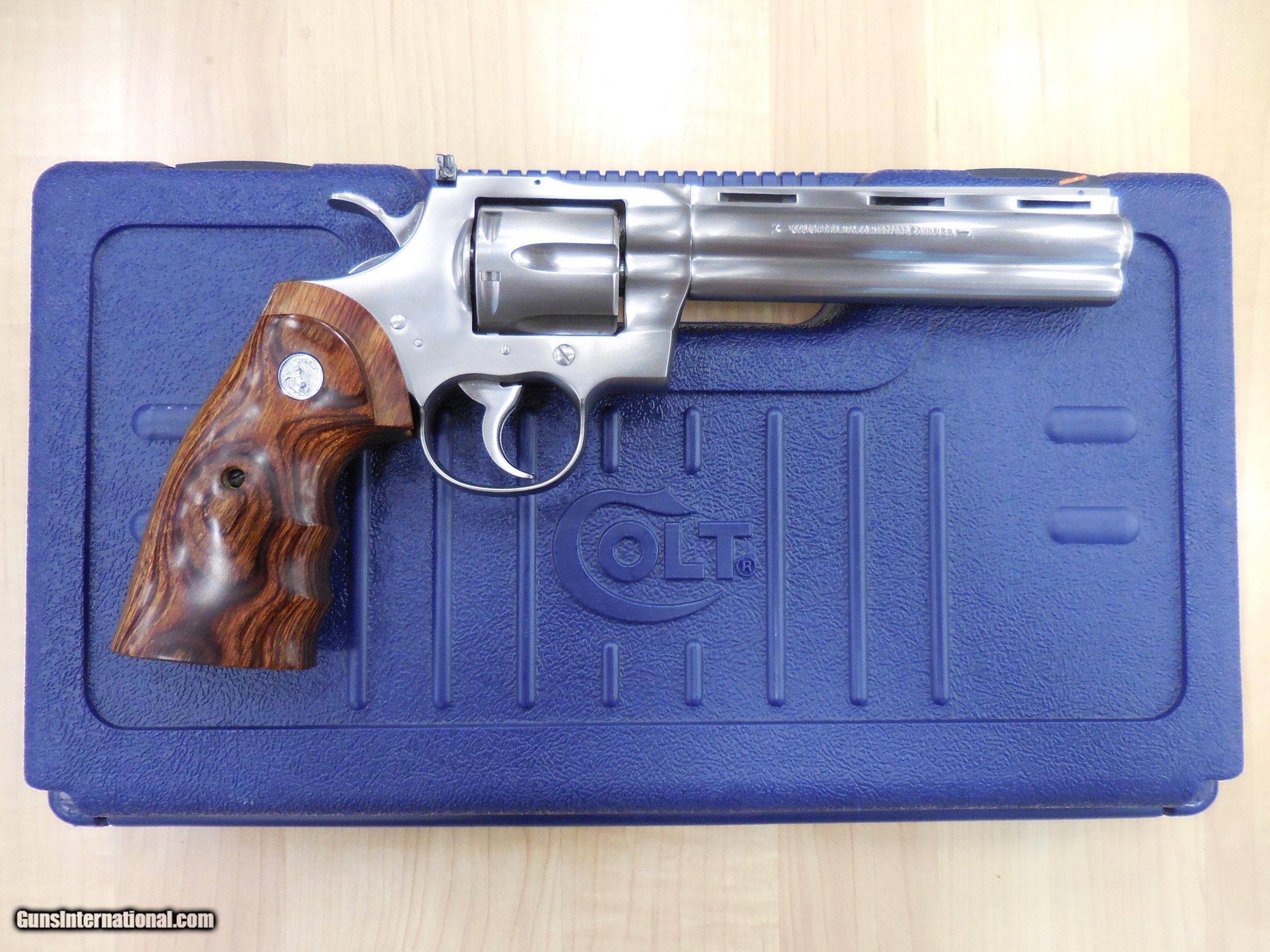 MINT COLT STAINLESS PYTHON ELITE 357MAG 6