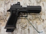 SIG SAUER 320X5 9MM W/ ROMEO SIGHT LIKE NEW - 1 of 3