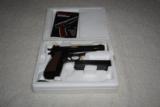 Browning
Hi-Power
9mm - 2 of 4