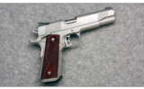 Kimber Gold Combat Stainless .45 acp with Case - 1 of 2