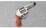 Smith & Wesson Model 629-6 ~ .44 Mag. - 1 of 2