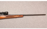 Weatherby ~ Mark V ~ .300 Weatherby Magnum - 4 of 10