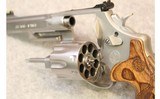 Smith & Wesson ~ 627-5 Performance Center ~ .357 Mag - 4 of 6