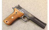 Smith & Wesson ~ Model 422 ~ .22 LR - 1 of 5