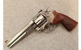 Smith & Wesson ~ 629 Classic ~ .44 Mag - 2 of 6