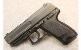 H&K ~ USP-Compact ~ .40 S&W - 2 of 5