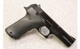 Smith & Wesson
422
.22 LR