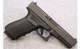Glock ~ 21 Gen 4 ~ .45 Auto - 1 of 4