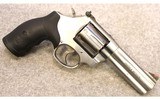 Smith & Wesson ~ 686-6 ~ .357 Mag