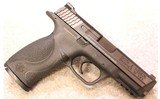 Smith & Wesson ~ M&P40 ~ .40 S&W