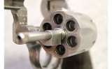 Smith & Wesson ~ Model 686-1 ~ .357 Mag - 3 of 4