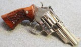 Smith & Wesson
29 2
.44 Mag