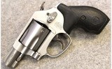 Smith & Wesson ~ 637-2 ~ .38 SPL - 2 of 5