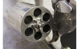 S&W ~ 686-6 ~ .357 Mag - 3 of 5