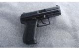 Heckler & Koch Model P2000 V2 .40 S&W - 1 of 2