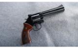 Smith & Wesson Model 586-8, .357 Magnum, Classic - 1 of 2