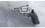 Smith & Wesson Model 66-3 .357 Magnum - 2 of 2