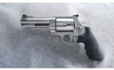 Smith & Wesson Model 460 V .460 S&W Magnum - 2 of 2