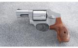 Smith & Wesson Model 640-1 Engraved .357 Magnum - 2 of 3