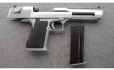IWI Desert Eagle .50 AE in Excellent Condition wit - 3 of 5